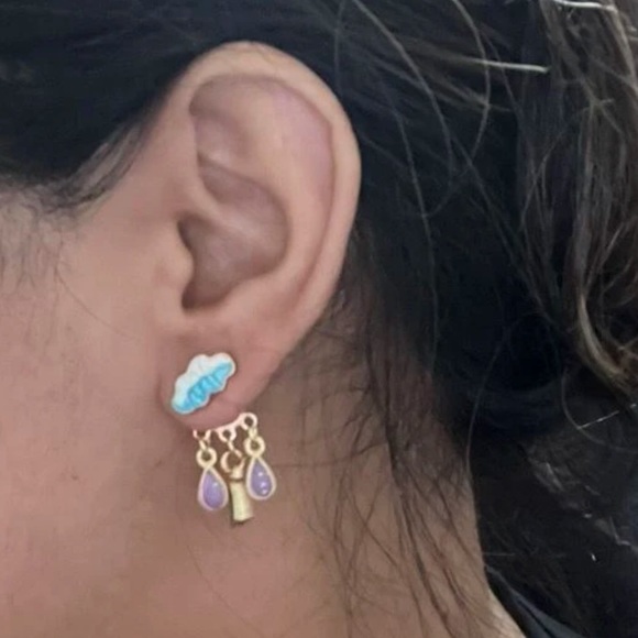 Rain Earrings - Picture 6 of 7